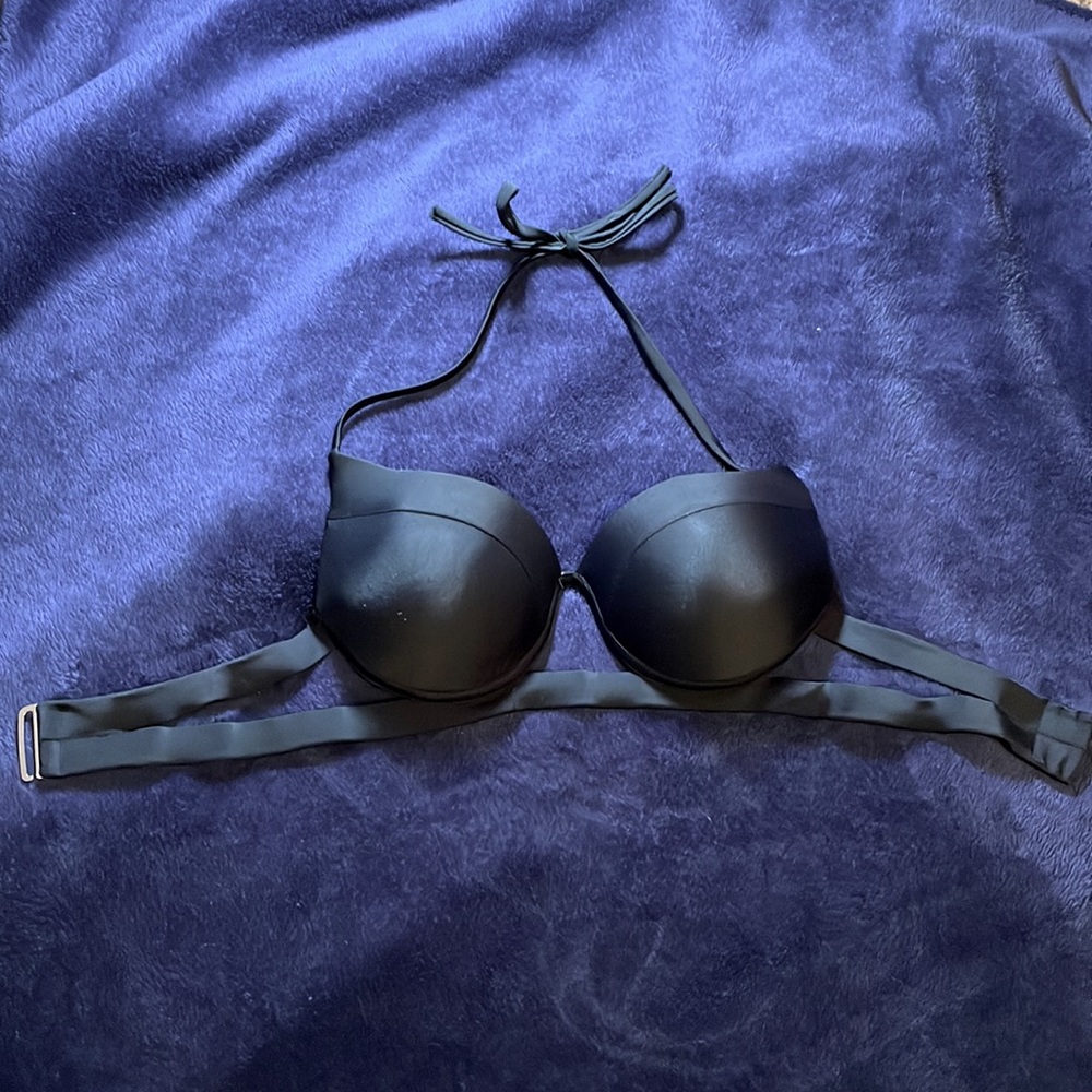 Black push up bikini top